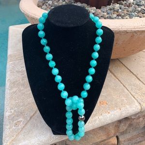 Turquoise colored necklace & bracelet set with magnetic closures